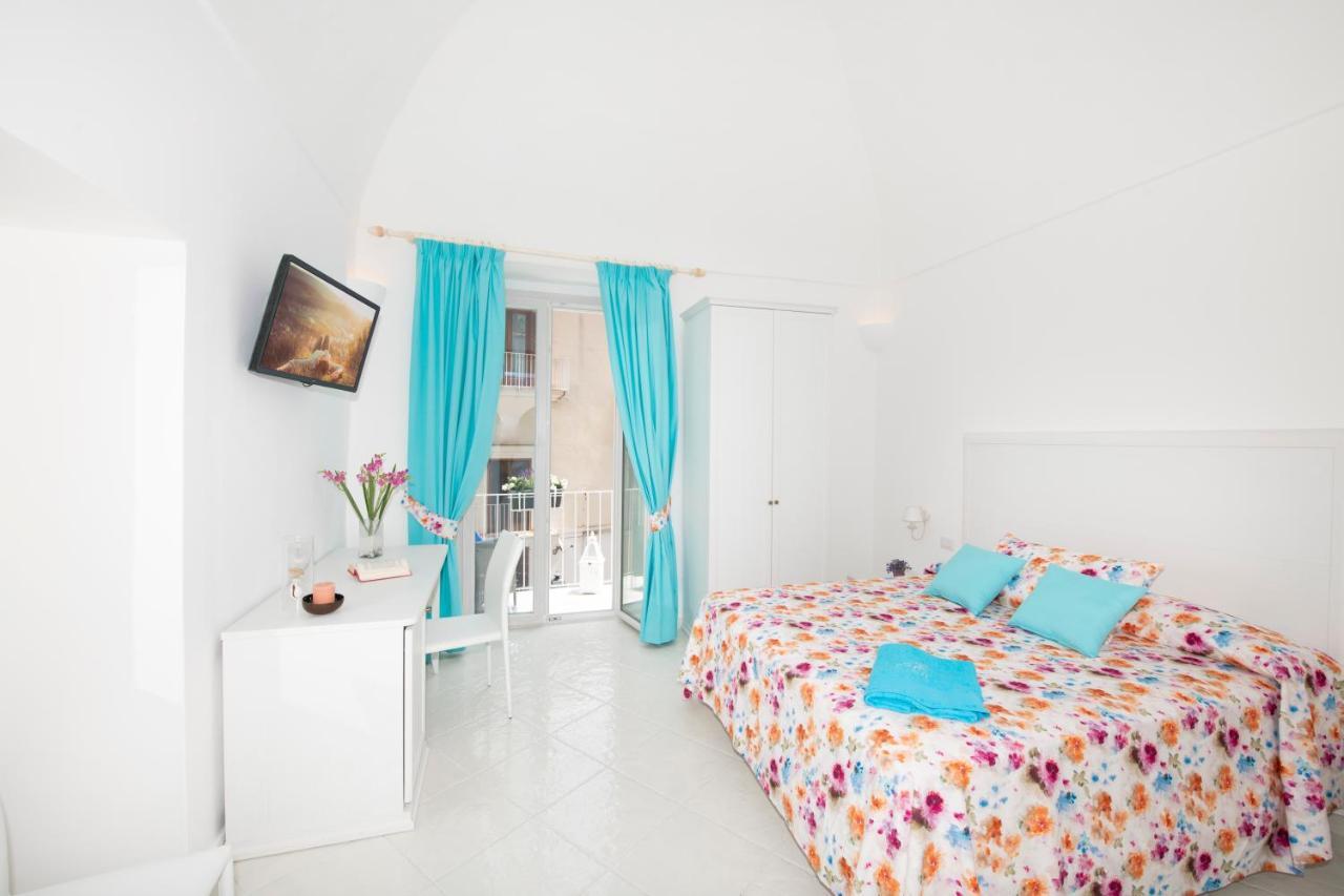Casa Lucienne Apartment Positano Bagian luar foto