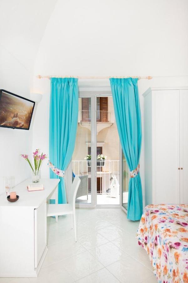 Casa Lucienne Apartment Positano Bagian luar foto